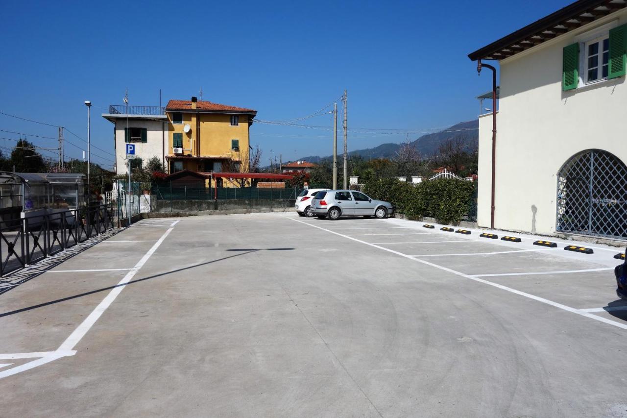 House Versilia Luca E Giada, 5 Chilometri Da Forte Dei Marmi! エクステリア 写真